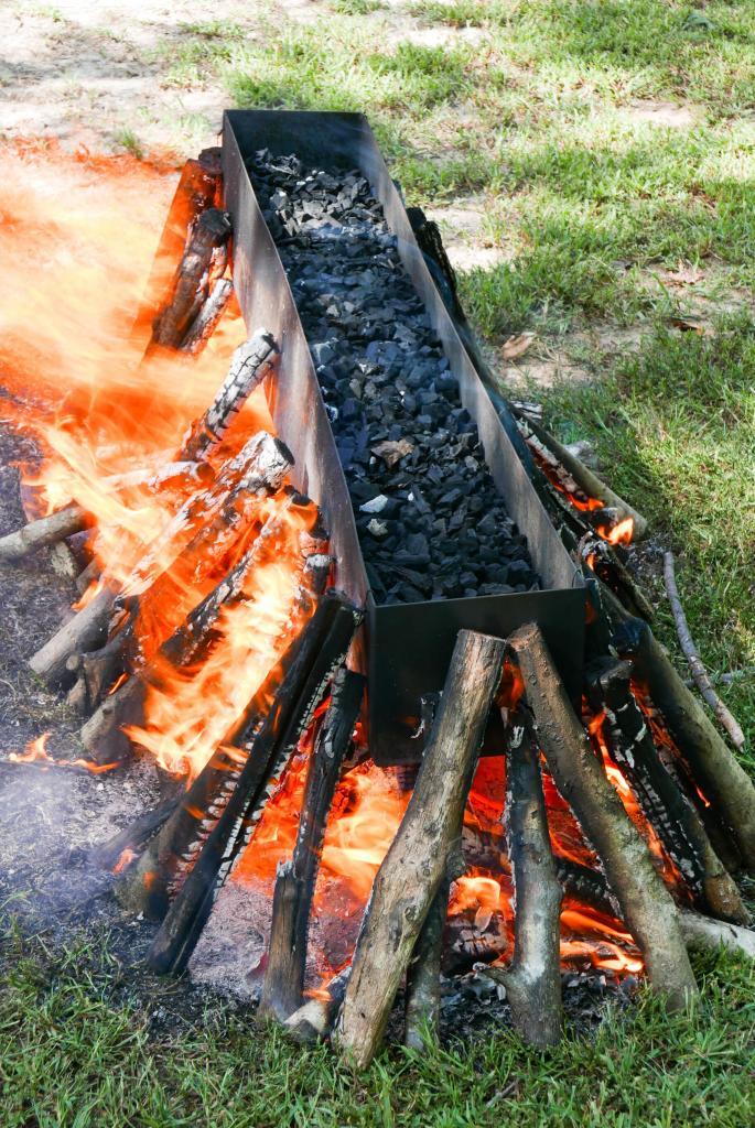 Charcoal bluing a barrel - starting the fire