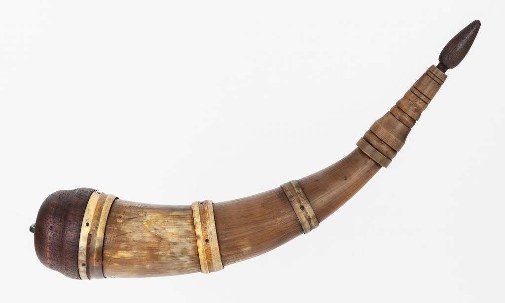 Horn #31 - Southern multi-banded, screw-tip powder horn - Outside curve
